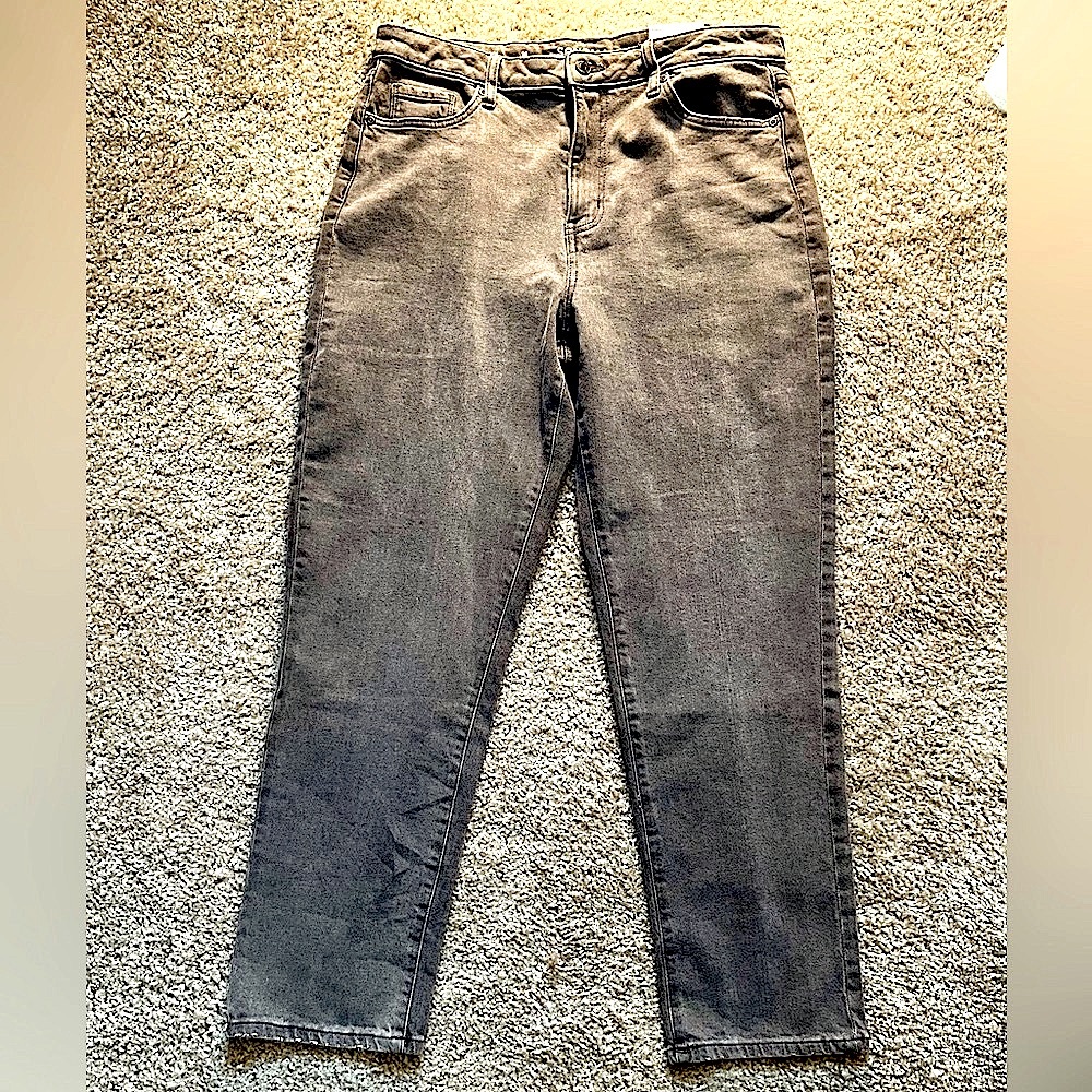 SONOMA Women’s Jeans Size 16 NEW